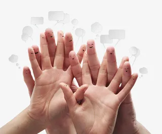 大手小手交叉免抠