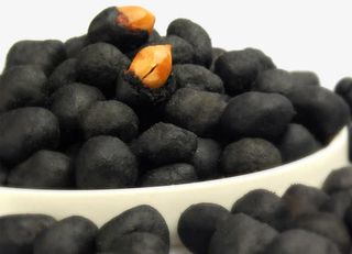 竹炭花生米免抠