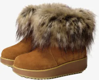 冬天必备神器毛茸茸的雪地靴免抠