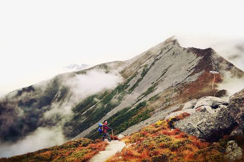被雪覆盖的太白山免抠
