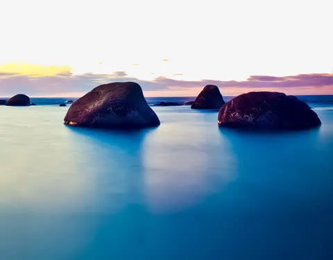 礁石海景蓝色素材免抠