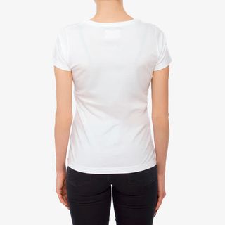 白色T恤黑色裤子女性背部免抠