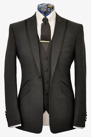 男士帅气西装素材免抠