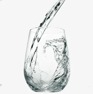 一杯水与玻璃杯免抠