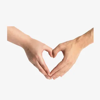 实物比爱心的男女的手素材免抠