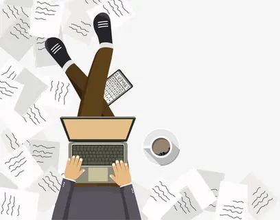 用电脑写作的作家免抠