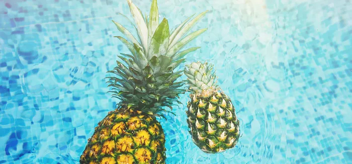 夏季清凉菠萝海报背景高清