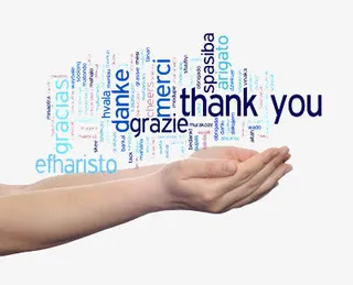 双手奉献出爱心免抠