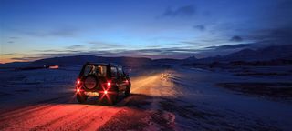 冬天开车夜行高清