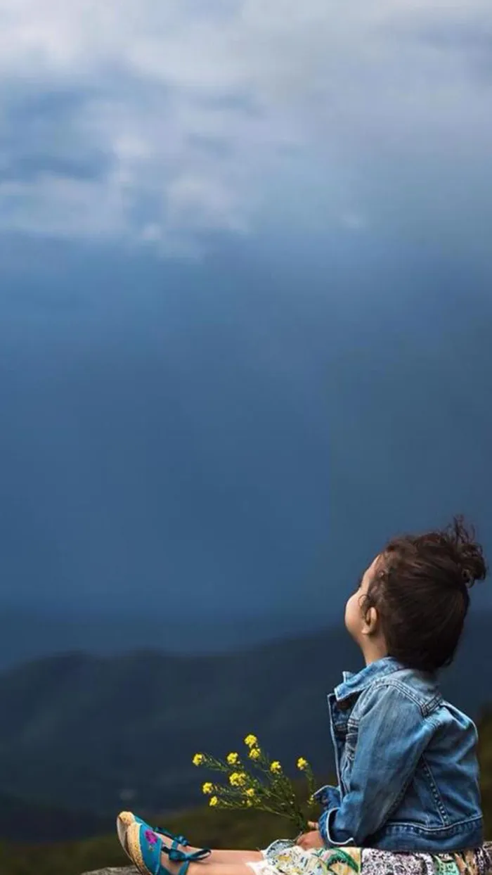 仰望天空H5素材背景高清