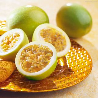 高清绿色百香果水果免抠