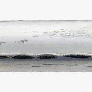 漂浮雪地免抠