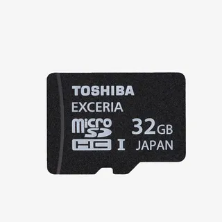 东芝黑色手机32GB内存卡素材免抠