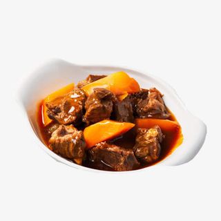 产品实物美味小吃土豆烧牛肉免抠