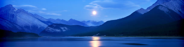 唯美山峰夜景免抠