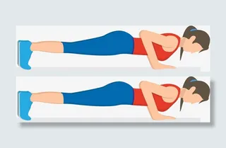 健身房俯卧撑锻炼女孩免抠