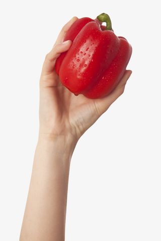 红色美味手拿着个超级大的红灯笼免抠