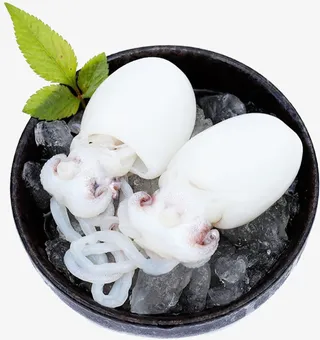 一盘新鲜的墨鱼仔免抠