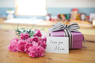 母亲节粉色康乃馨免抠