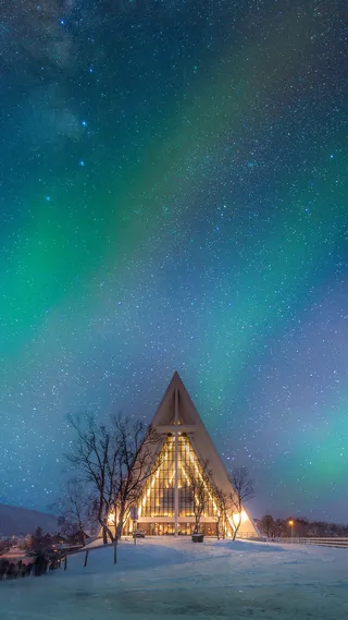 星空下的建筑H5背景高清