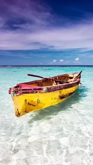 海中小船蓝色风景H5背景高清