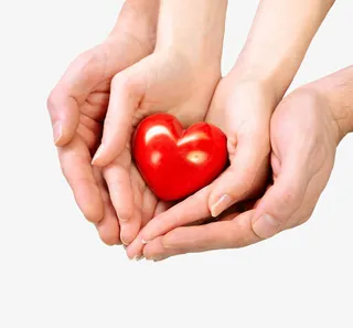 PNG红心双手守护免抠