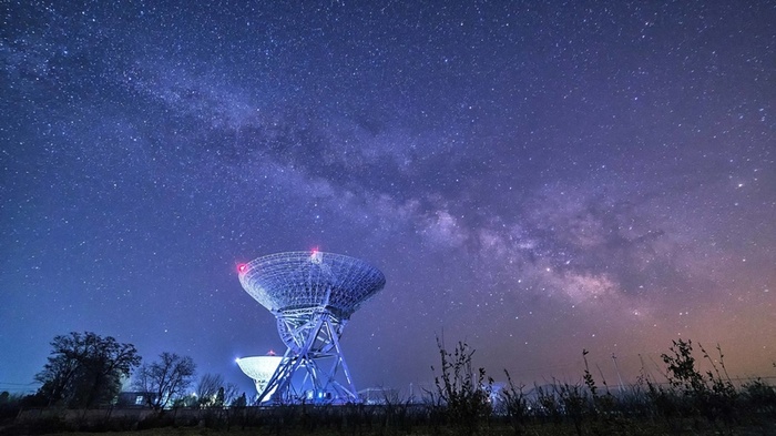 夜晚星空雷达火烧云高清