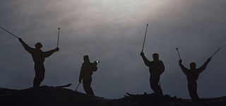 登山剪影摄影背景高清