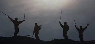 登山剪影摄影背景高清