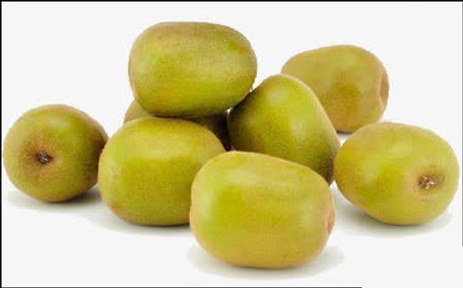 一堆完整的红心猕猴桃免抠