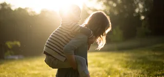 天猫摄影风景绿色母婴背景海报高清