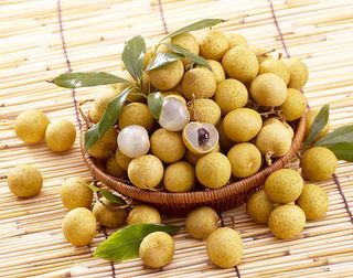 清新春季水果一篮子龙眼免抠