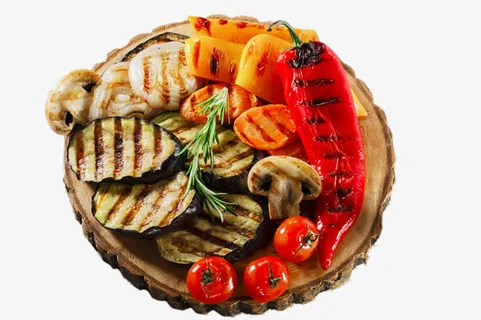 木板上的烤茄子免抠