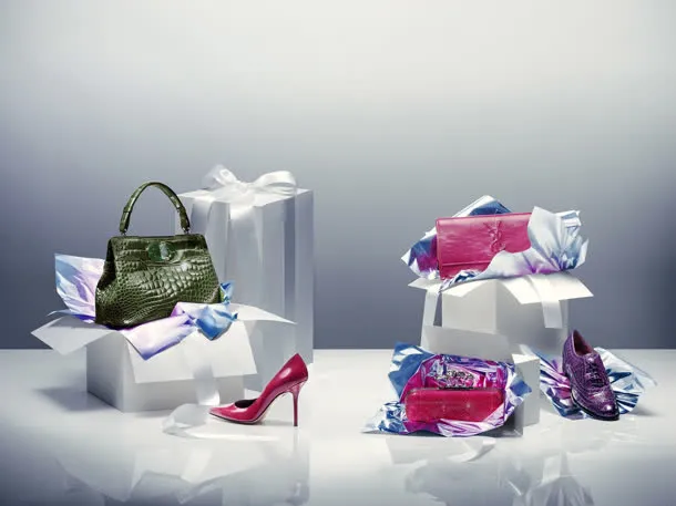 灰色礼盒奢侈品海报免抠