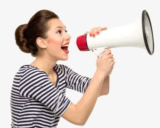 高清摄影拿着喇叭的美女免抠