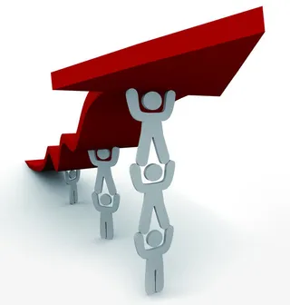 小人模型红色上升箭头招聘免抠