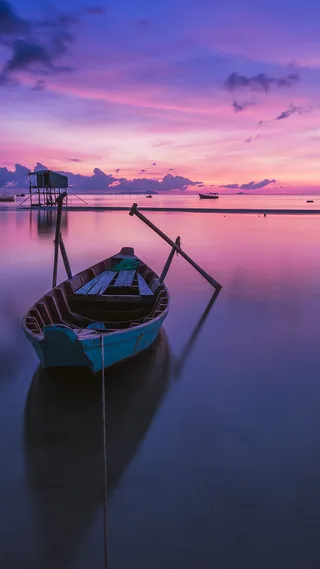 蓝天下海面H5风景背景高清