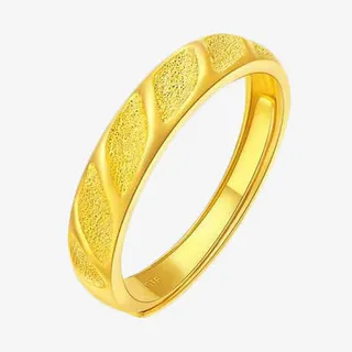 周大福菱形黄金戒指免抠 周大福菱形黄金戒指免抠