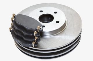 银色刹车盘被黑色层叠的汽车刹车免抠