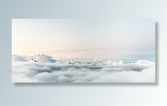 唯美白色天空海报背景免抠