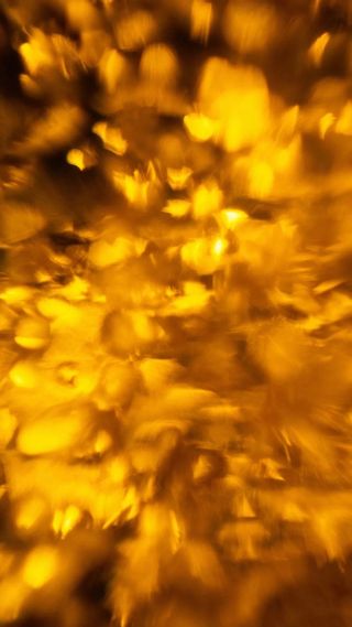 科幻烟火黄色渐变H5背景高清