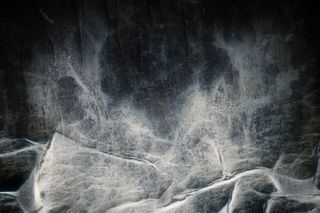 灰黑色裂纹背景