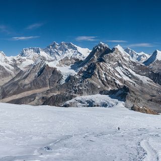 大气雪山背景高清