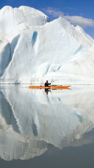 雪山大海探险者风景H5背景高清