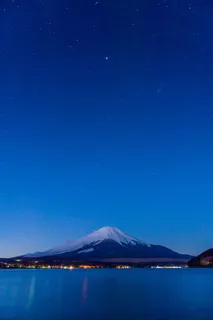 浅蓝色的星空底纹免抠