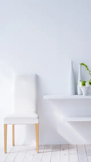 白色简约椅子H5背景素材高清