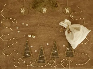 圣诞树与项链免抠