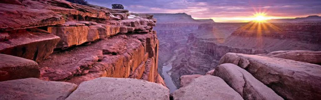 夕阳悬崖山海报背景图
