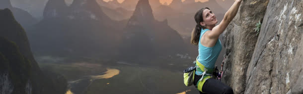 爬山背景