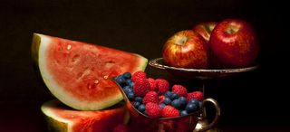 风景西瓜苹果红色背景高清